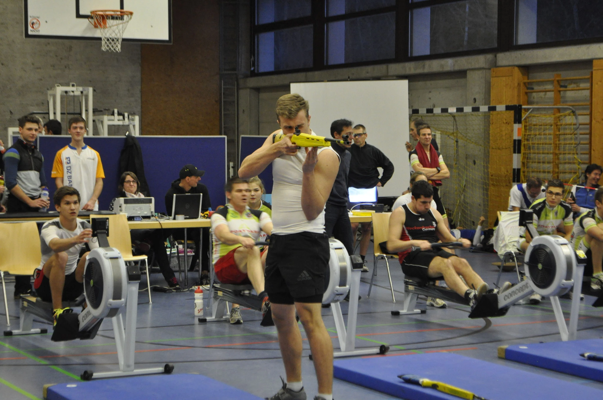 Platz fünf für Lukas Spießl mit Lasergewehr und Benedikt Schosser auf dem Ergometer