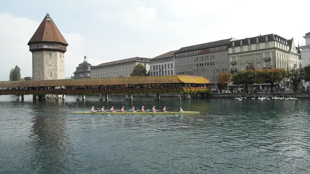 Laura Kerschl, Mitte mit Betreuer Johanna Kerschl und Trainer F. Darscheiid